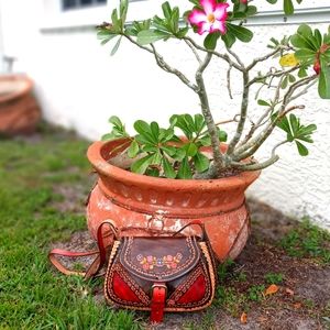 👜Hand Tooled Indigenous Design Leather Purse 👜